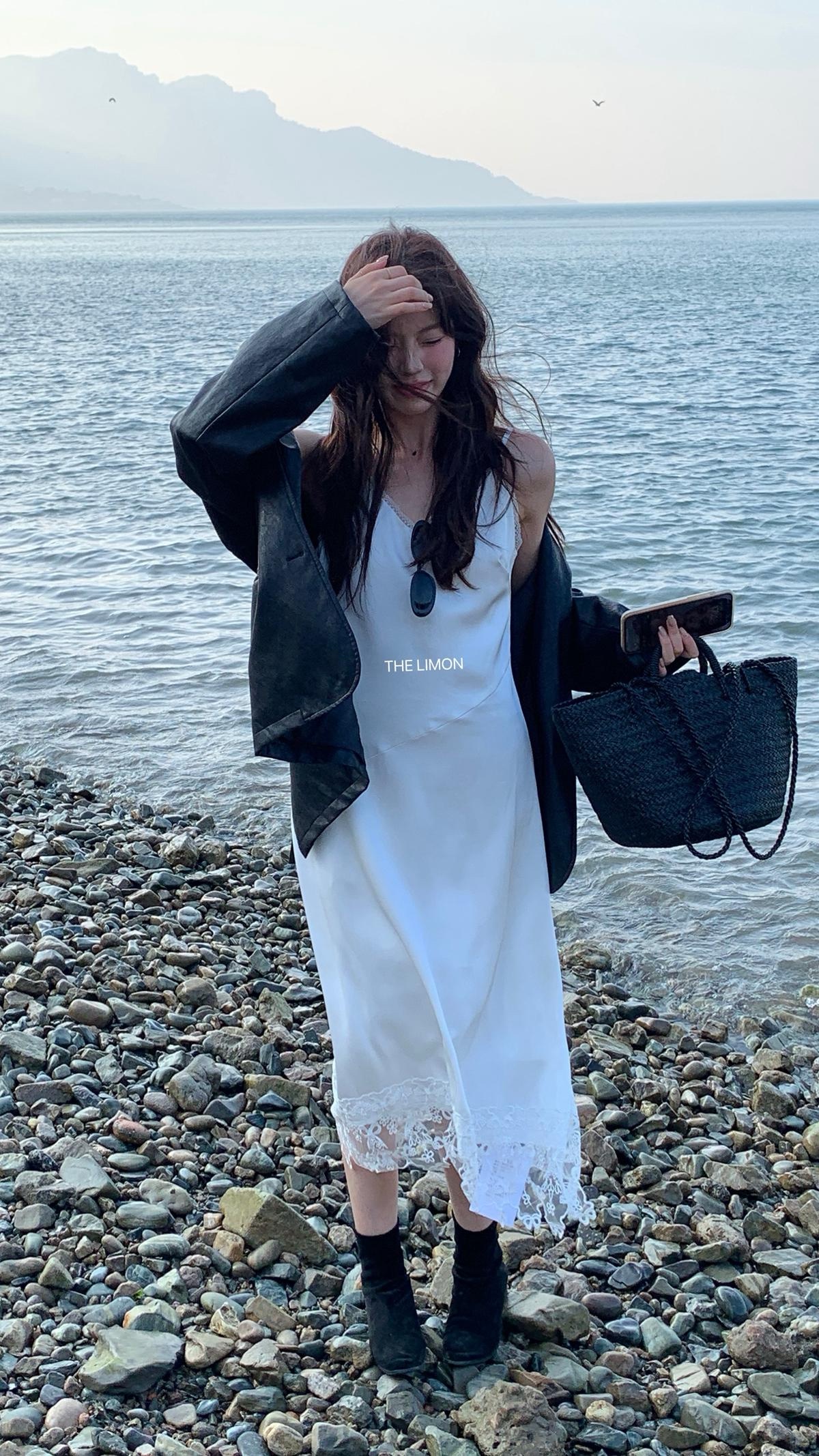 蕾絲拼接光澤感收腰吊帶連衣裙:圖片 19