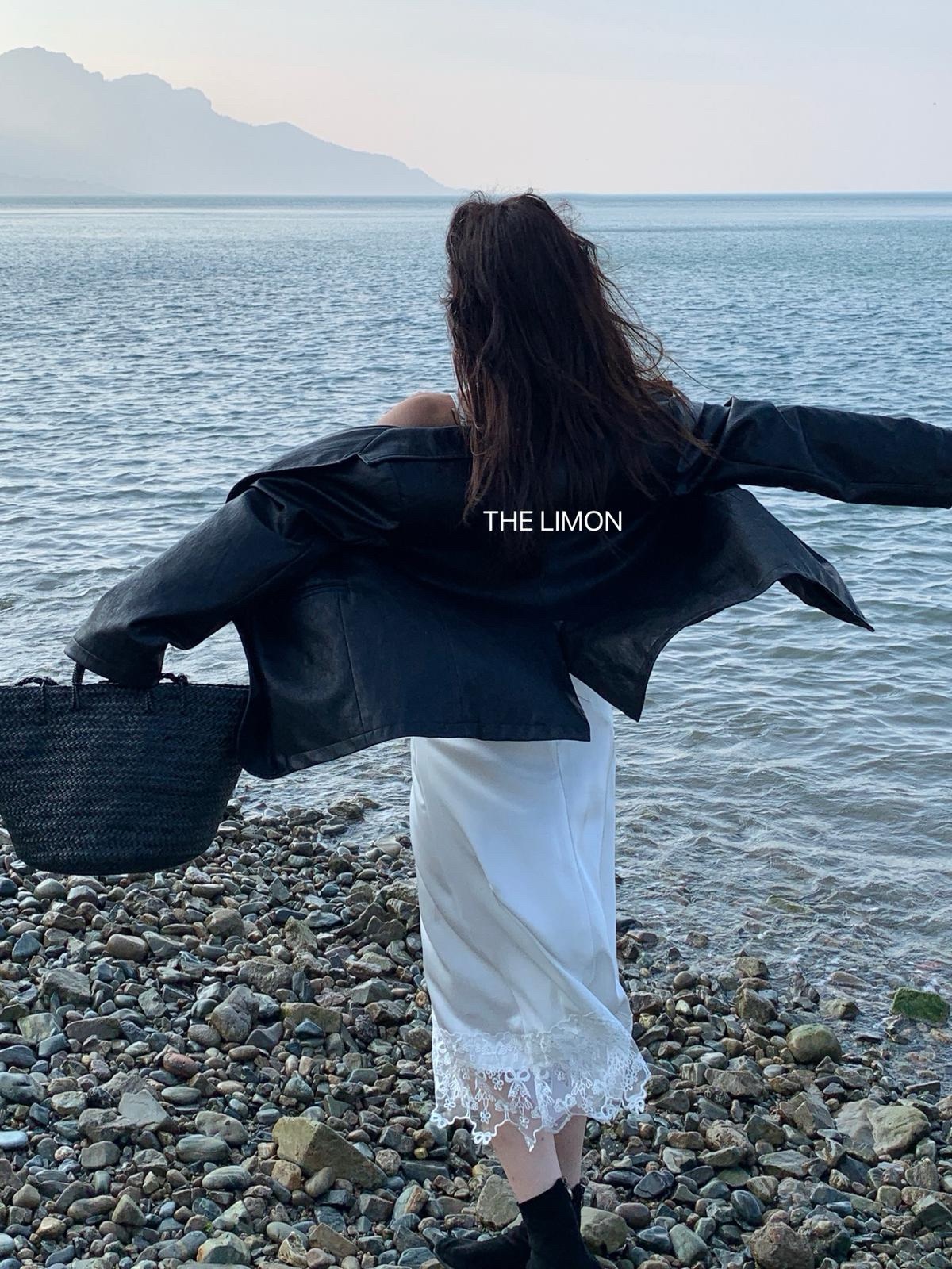 蕾絲拼接光澤感收腰吊帶連衣裙:圖片 10