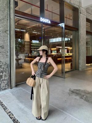 復古條紋繫帶抹胸背心+百搭針織開衫+設計感鬆緊腰a字休閒褲套裝